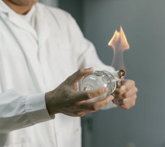 O que a ventosa faz no músculo?